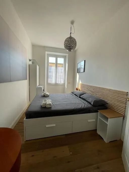 Elegante Trilocale A Milano Appartement Italië